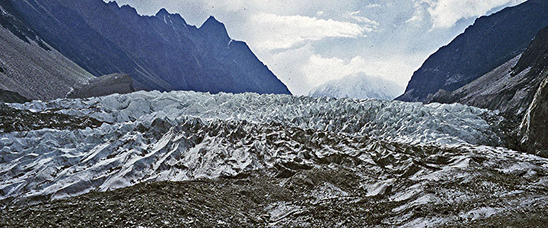 18 Leseprobe Passu Gletscher